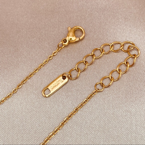 18K Gold Lucky Leave Charm Tassels Dainty Necklace - Picture 7 of 8